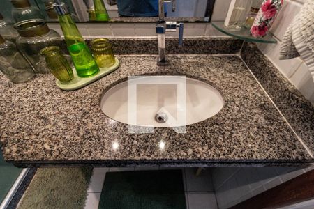 Apartamento à venda com 118m², 4 quartos e 2 vagasBanheiro Social