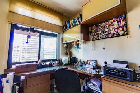 Apartamento à venda com 118m², 4 quartos e 2 vagasQuarto 3