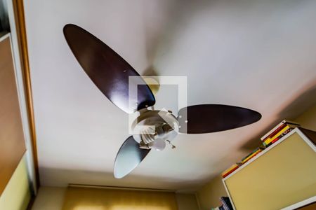 Apartamento à venda com 118m², 4 quartos e 2 vagasQuarto 3