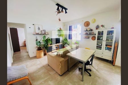 Sala de apartamento para alugar com 1 quarto, 60m² em Dois de Julho, Salvador