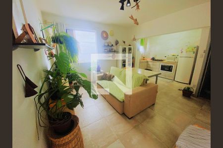 Sala de apartamento para alugar com 1 quarto, 60m² em Dois de Julho, Salvador