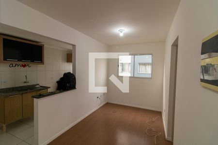 Sala de apartamento para alugar com 3 quartos, 52m² em Vila Miranda, Itaquaquecetuba