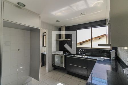 Apartamento à venda com 130m², 3 quartos e 2 vagasCozinha
