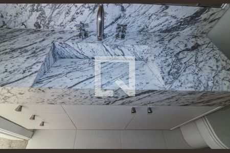 Apartamento à venda com 130m², 3 quartos e 2 vagasSuíte - Banheiro