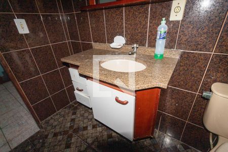 Casa para alugar com 200m², 3 quartos e 8 vagasBanheiro 2