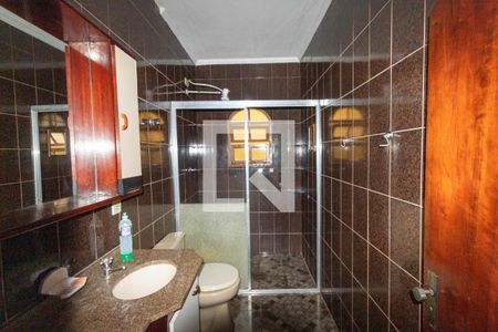 Casa para alugar com 200m², 3 quartos e 8 vagasBanheiro 2