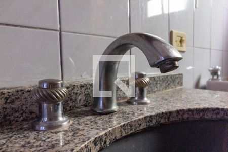 Casa para alugar com 200m², 3 quartos e 8 vagasBanheiro - torneira