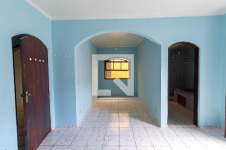 Casa para alugar com 200m², 3 quartos e 8 vagasQuarto Suíte