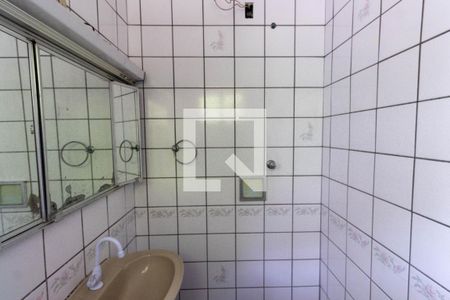 Casa para alugar com 200m², 3 quartos e 8 vagasBanheiro 3