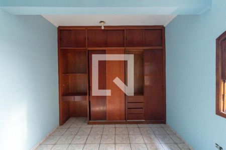 Casa para alugar com 200m², 3 quartos e 8 vagasQuarto 1