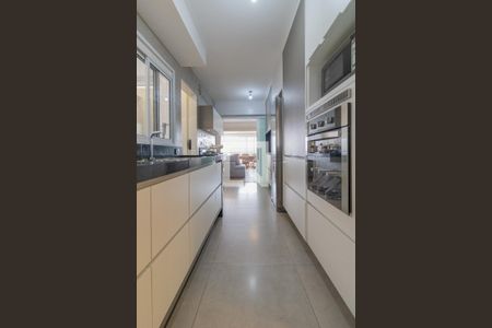 Apartamento à venda com 129m², 4 quartos e 2 vagasCozinha