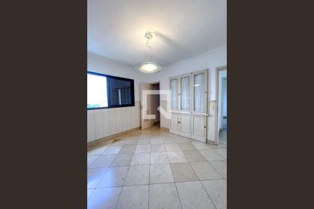 Apartamento para alugar com 218m², 6 quartos e 4 vagasCopa