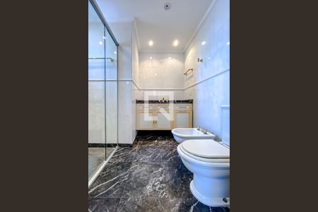 Apartamento para alugar com 218m², 6 quartos e 4 vagasBanheiro da Suíte 