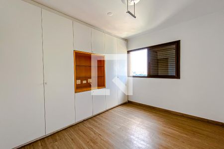 Apartamento para alugar com 218m², 6 quartos e 4 vagasQuarto 4 - Suíte