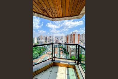 Apartamento para alugar com 218m², 6 quartos e 4 vagasVaranda da Suíte 2