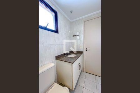 Apartamento para alugar com 218m², 6 quartos e 4 vagasBanheiro da Suíte 4