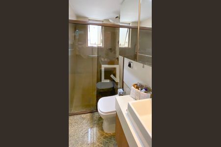 Apartamento à venda com 280m², 4 quartos e 2 vagasBanheiro