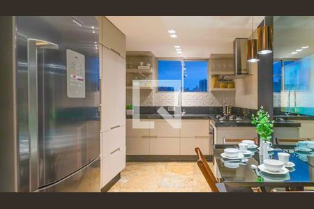 Apartamento à venda com 280m², 4 quartos e 2 vagasCozinha