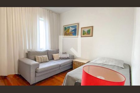 Apartamento à venda com 280m², 4 quartos e 2 vagasQuarto