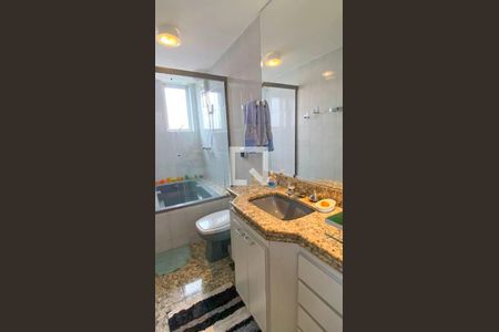 Apartamento à venda com 280m², 4 quartos e 2 vagasBanheiro