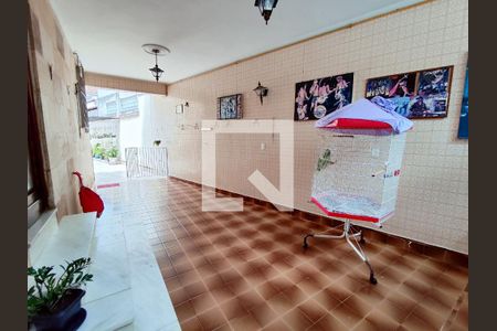 Casa à venda com 286m², 4 quartos e 2 vagas Casa à venda com 286m², 4 quartos e 2 vagasGaragem