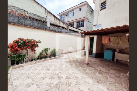 Casa à venda com 286m², 4 quartos e 2 vagas Casa à venda com 286m², 4 quartos e 2 vagasQuintal
