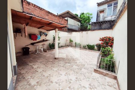 Casa à venda com 286m², 4 quartos e 2 vagas Casa à venda com 286m², 4 quartos e 2 vagasQuintal