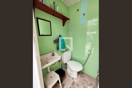 Casa à venda com 286m², 4 quartos e 2 vagas Casa à venda com 286m², 4 quartos e 2 vagasBanheiro 3 de serviço