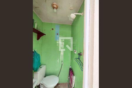 Casa à venda com 286m², 4 quartos e 2 vagas Casa à venda com 286m², 4 quartos e 2 vagasBanheiro 3 de serviço