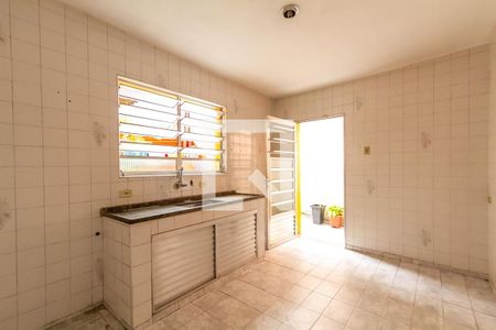 Casa à venda com 160m², 3 quartos e 2 vagas Casa à venda com 160m², 3 quartos e 2 vagasCozinha