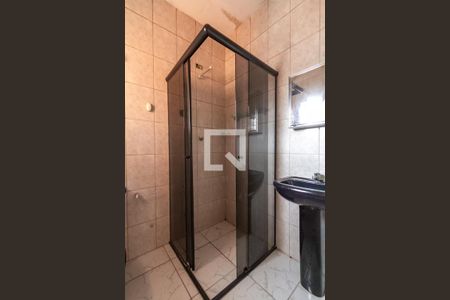 Casa à venda com 160m², 3 quartos e 2 vagas Casa à venda com 160m², 3 quartos e 2 vagasBanheiro 2