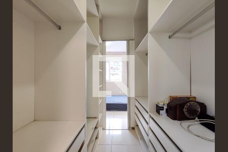 Apartamento para alugar com 112m², 3 quartos e 1 vaga Apartamento para alugar com 112m², 3 quartos e 1 vagaCloset da suíte