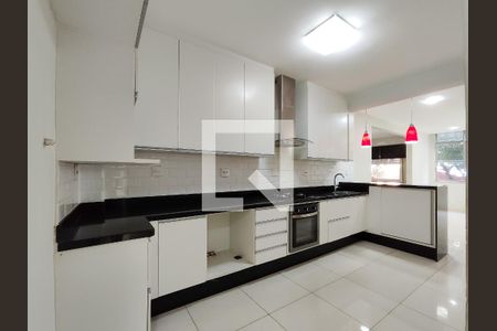 Apartamento para alugar com 112m², 3 quartos e 1 vaga Apartamento para alugar com 112m², 3 quartos e 1 vagaCozinha