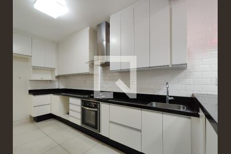 Apartamento para alugar com 112m², 3 quartos e 1 vaga Apartamento para alugar com 112m², 3 quartos e 1 vagaCozinha