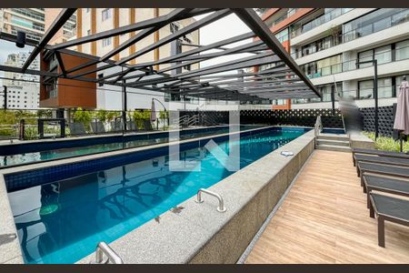 Apartamento à venda com 98m², 2 quartos e 2 vagas Apartamento à venda com 98m², 2 quartos e 2 vagasPiscina