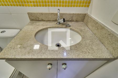 Apartamento à venda com 67m², 2 quartos e 1 vagaBanheiro Social