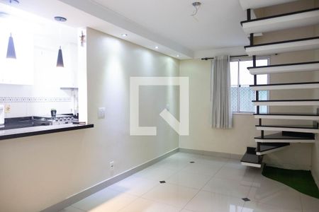 Sala de apartamento para alugar com 2 quartos, 89m² em Parque São Vicente, Mauá