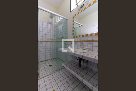 Casa à venda com 430m², 4 quartos e 4 vagasBanheiro da Suíte 4