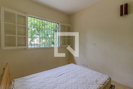 Casa à venda com 430m², 4 quartos e 4 vagasQuarto 4 Suíte