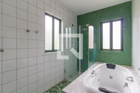 Casa à venda com 430m², 4 quartos e 4 vagasBanheiro da Suíte 1