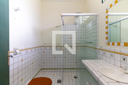 Casa à venda com 430m², 4 quartos e 4 vagasBanheiro da Suíte 4