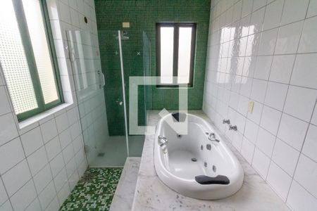 Casa à venda com 430m², 4 quartos e 4 vagasBanheiro da Suíte 1