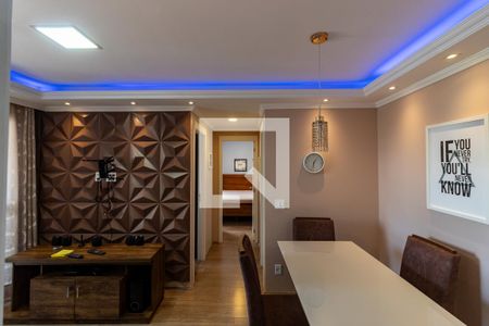 Sala de Estar de apartamento à venda com 2 quartos, 61m² em Campininha, São Paulo