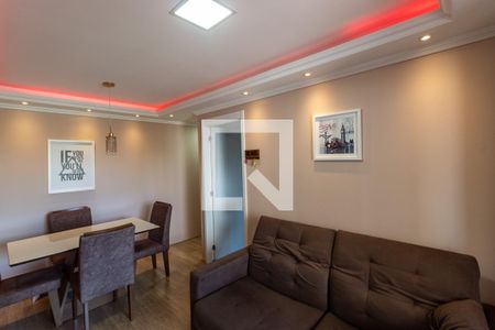 Sala de Estar de apartamento à venda com 2 quartos, 61m² em Campininha, São Paulo