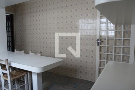 Casa à venda com 200m², 3 quartos e 2 vagasCozinha