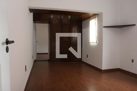 Quarto 1 de casa para alugar com 3 quartos, 200m² em Jardim Avelino, São Paulo