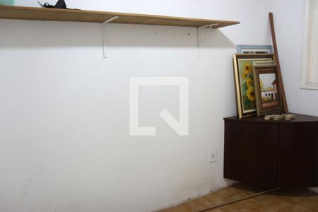 Casa à venda com 200m², 3 quartos e 2 vagasQuarto de Serviço