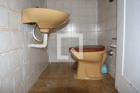 Casa à venda com 200m², 3 quartos e 2 vagasBanheiro 3