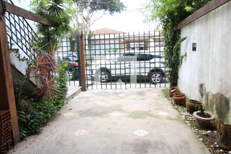 Casa à venda com 200m², 3 quartos e 2 vagasQuintal