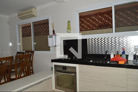 Casa para alugar com 136m², 3 quartos e 3 vagasCozinha